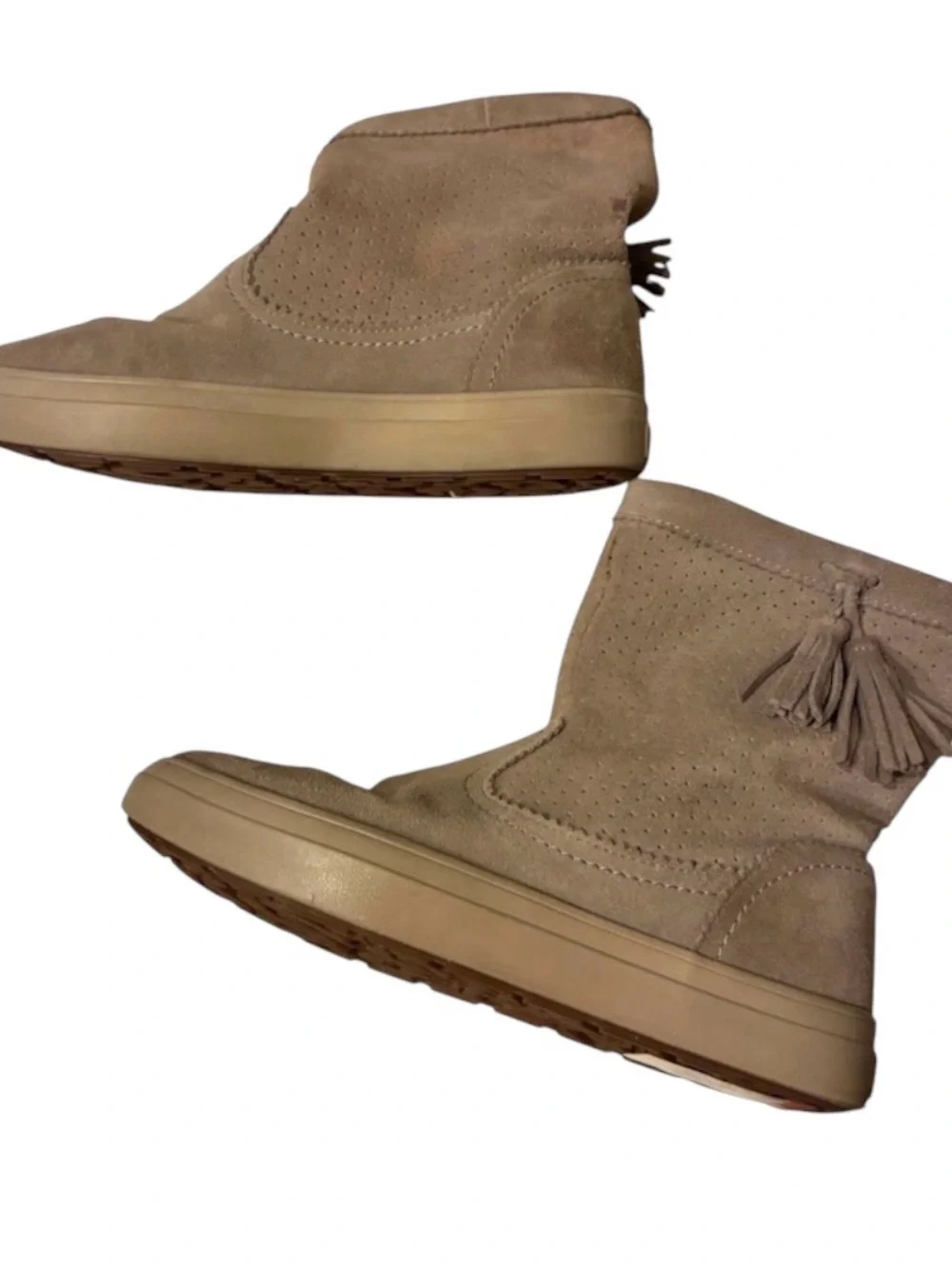Crocs Lodgepoint Suede Pull On Boots Tassel Detail Sz 8